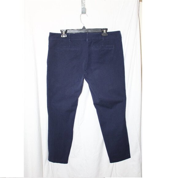 New York & Co (7th Avenue Design) Slim Leg Ankle Pants - Navy Blue - Size 14 - Picture 2 of 4